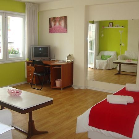 Guest Rooms Colours Καζανλούκ Εξωτερικό φωτογραφία
