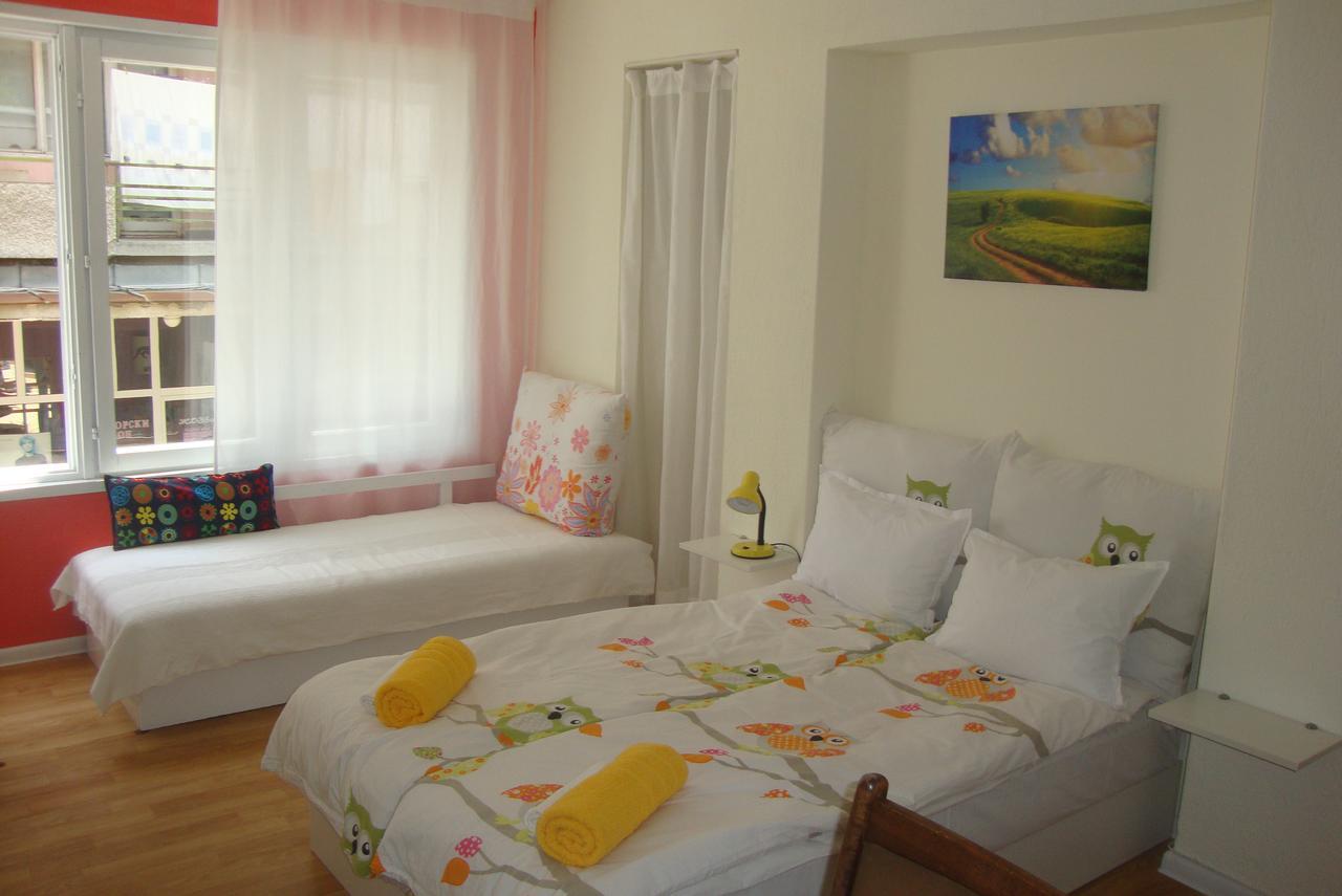 Guest Rooms Colours Καζανλούκ Εξωτερικό φωτογραφία