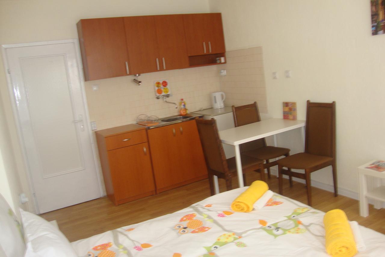 Guest Rooms Colours Καζανλούκ Εξωτερικό φωτογραφία